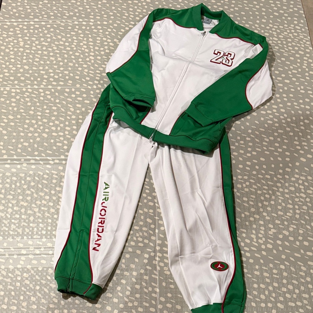 Vintage Jordan Green and White Sweatpants & Joggers
